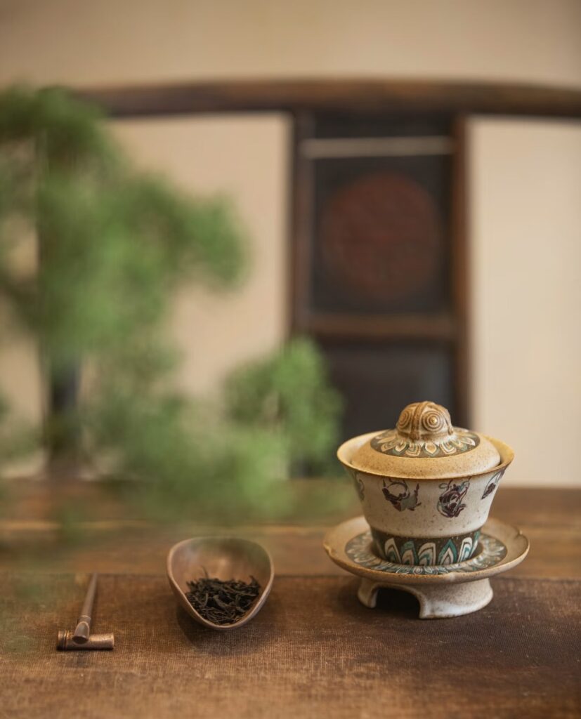 "The usefulness of a cup is its emptiness." ― Lao Zi (filosoof, 604-507 v.Chr.)